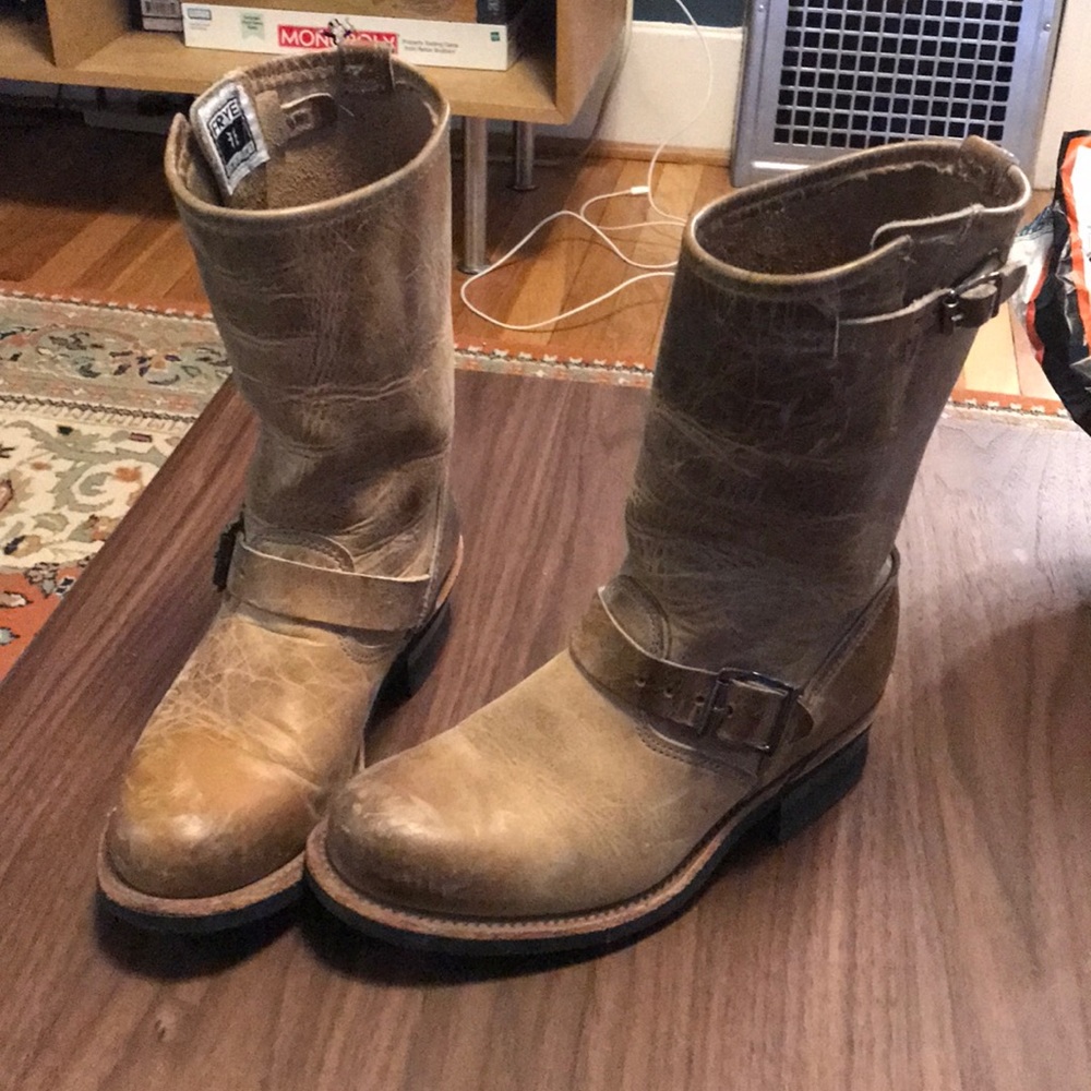 Frye Anke boot